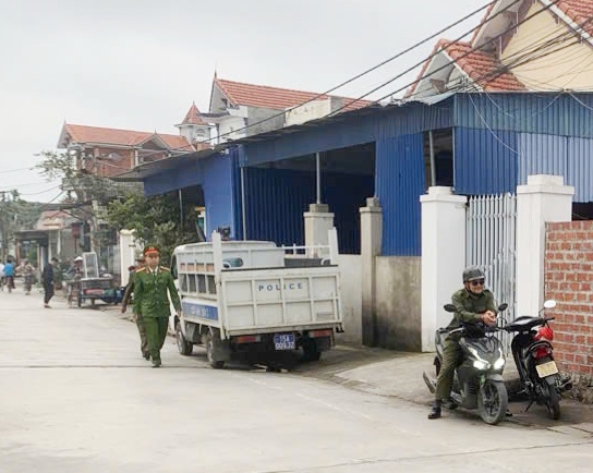 Công an xã Bạch Đằng: Chủ động giải quyết tình trạng ùn tắc tuyến đường trọng điểm và nâng cao ý thức chấp hành pháp luật trong nhân dân